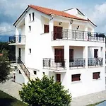 Hotel apartamentowy Paradise 4*