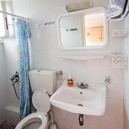 乐园公寓酒店 4* 斯沃伦塔