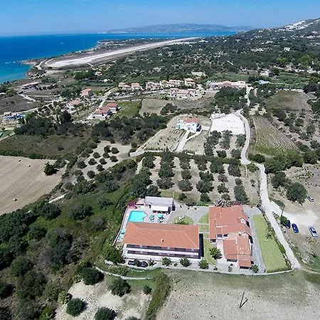 Paradise Aparthotel Svoronata