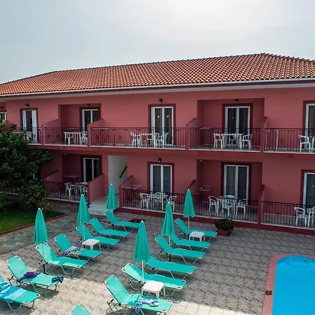 乐园公寓酒店 4* 斯沃伦塔