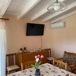 Paradise 4*