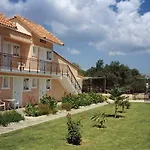 Paradise Aparthotel 4*
