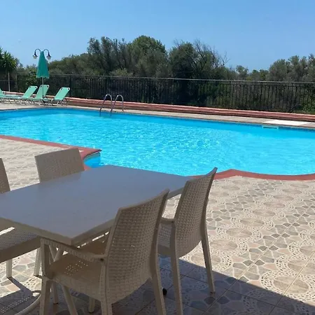 Aparthotel Paradise Svoronata