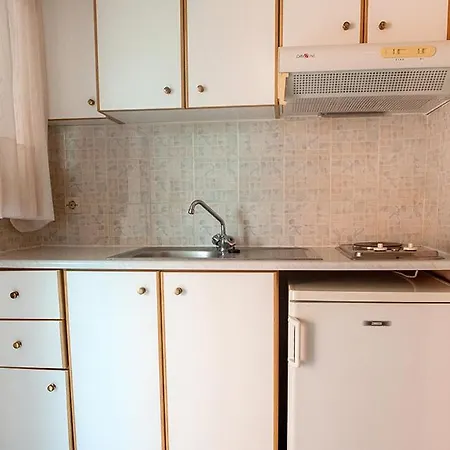 Paradise Aparthotel 4*