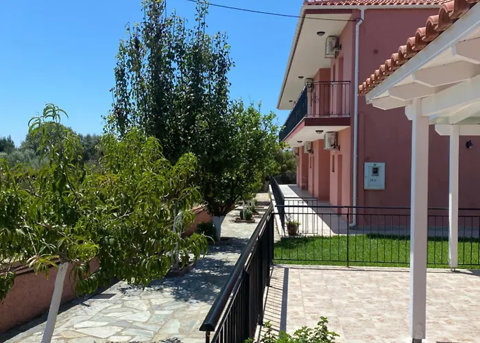 Paradise Apart-hotel 4*