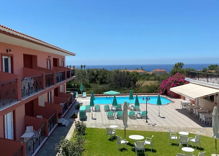 Paradise Apart-hotel 4*