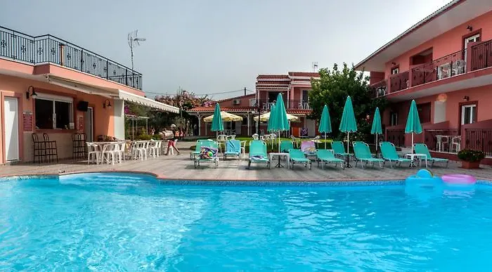 Apart-hotel Paradise 4*
