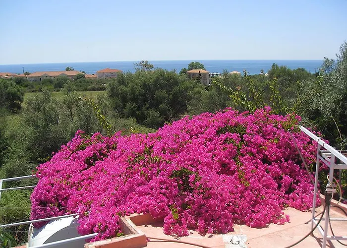 Ξενοδοχείο με διαμερίσματα Paradise Σβορωνάτα